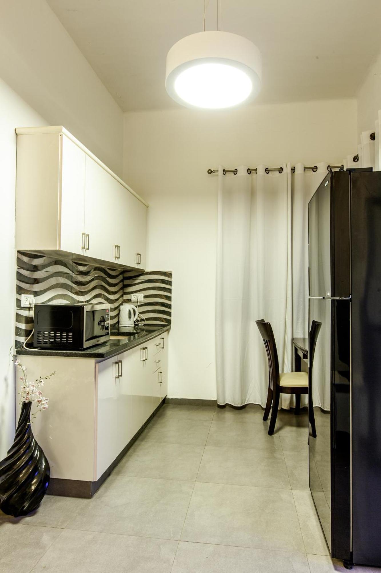 Sunset Beach Apartments テル・アビブ エクステリア 写真