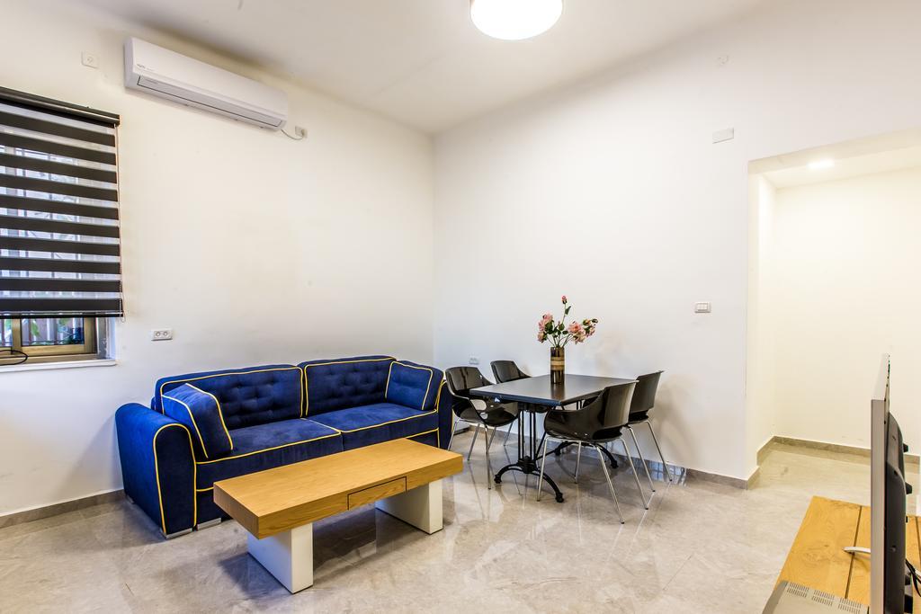 Sunset Beach Apartments テル・アビブ エクステリア 写真