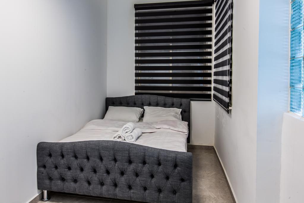 Sunset Beach Apartments テル・アビブ エクステリア 写真
