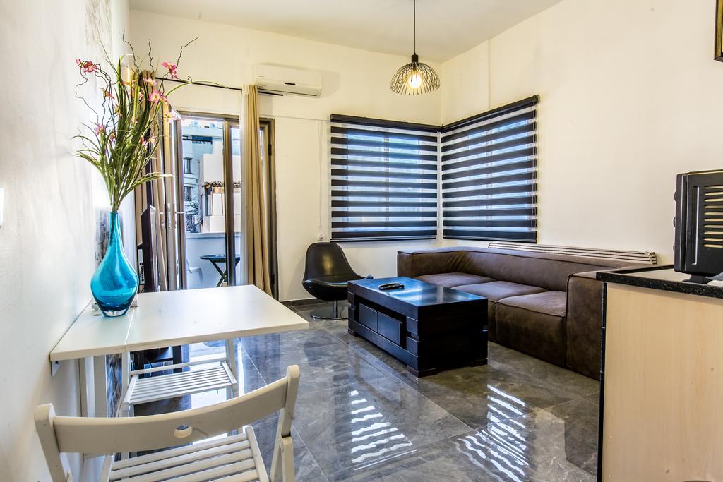 Sunset Beach Apartments テル・アビブ エクステリア 写真