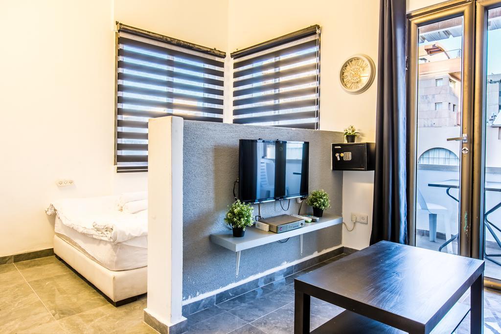 Sunset Beach Apartments テル・アビブ エクステリア 写真