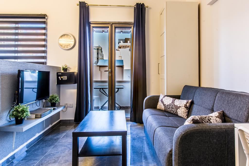 Sunset Beach Apartments テル・アビブ エクステリア 写真