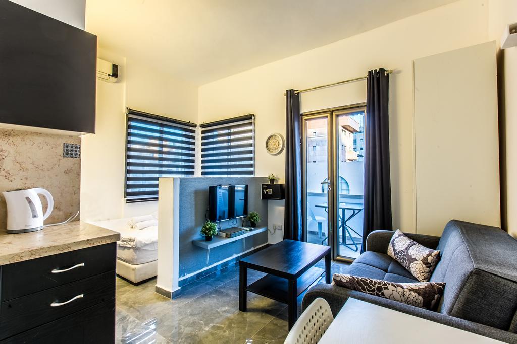 Sunset Beach Apartments テル・アビブ エクステリア 写真