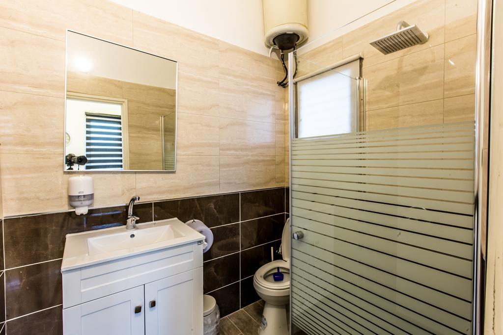 Sunset Beach Apartments テル・アビブ エクステリア 写真